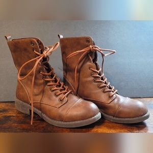 Route 66 Women's brown military boot